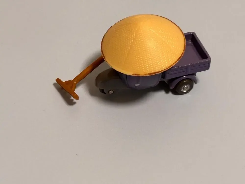 Disney Pixar Cars 2, Zen Master Pitty Diecast car, Mattel Purple mini